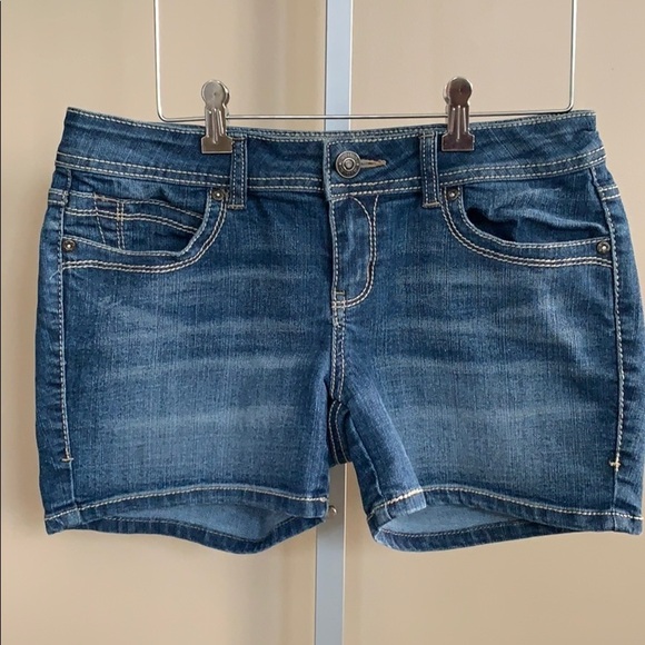 A.n.a a new approach shorts size 4 - Picture 1 of 6